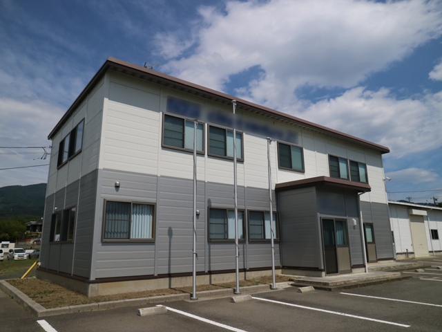 【事業用建物】高田町字中田　